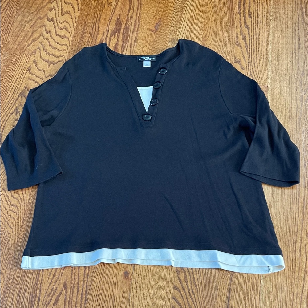 Elegant Black and Cream Women's Blouse